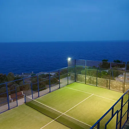 Aliki Vila *